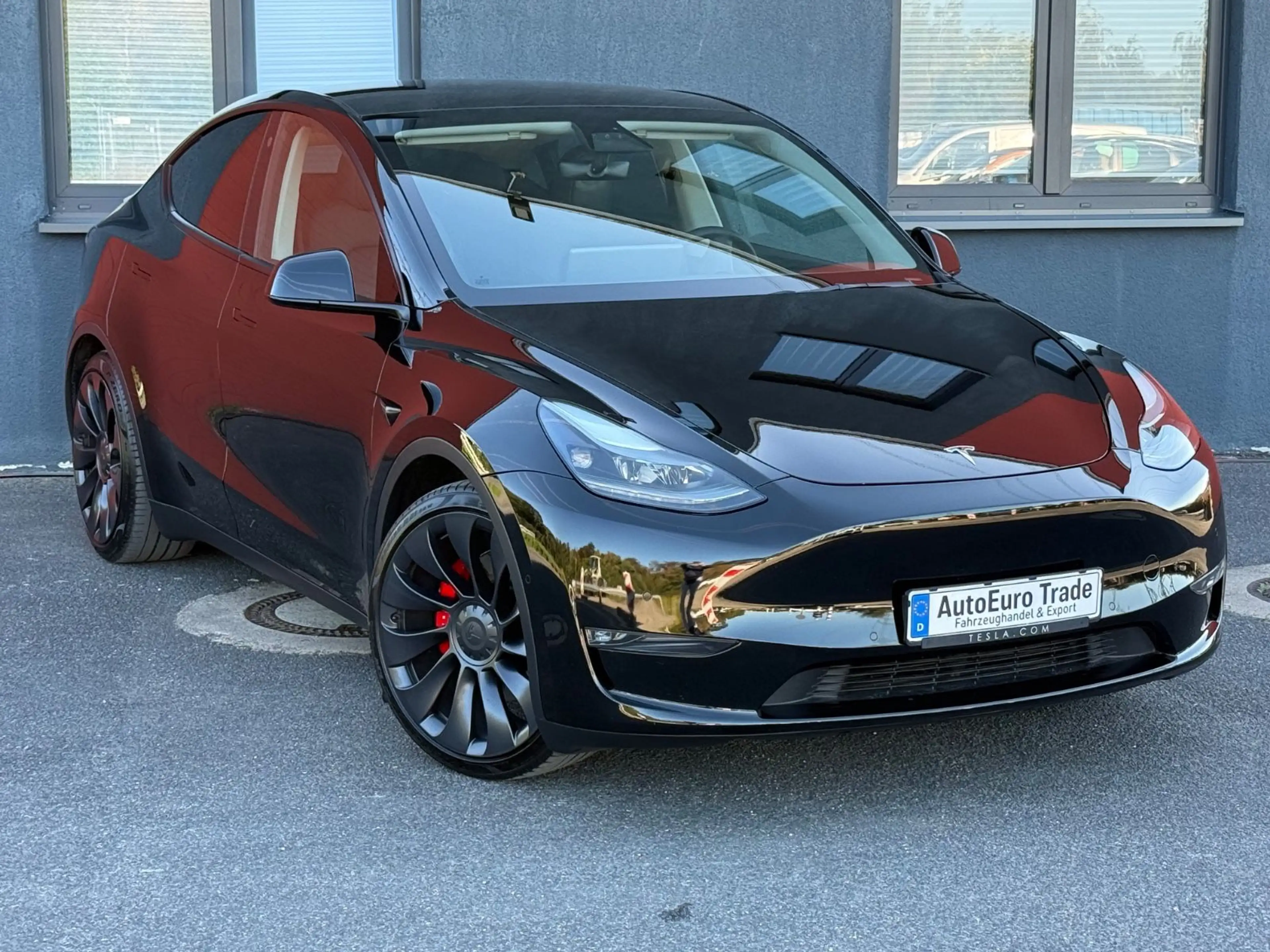 Tesla Model Y Performance Dual AWD SOH 92,8% — photo 2