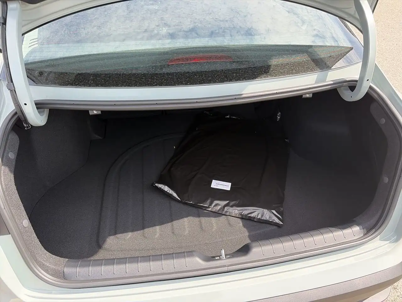 Kia K4 снимка Kia K4