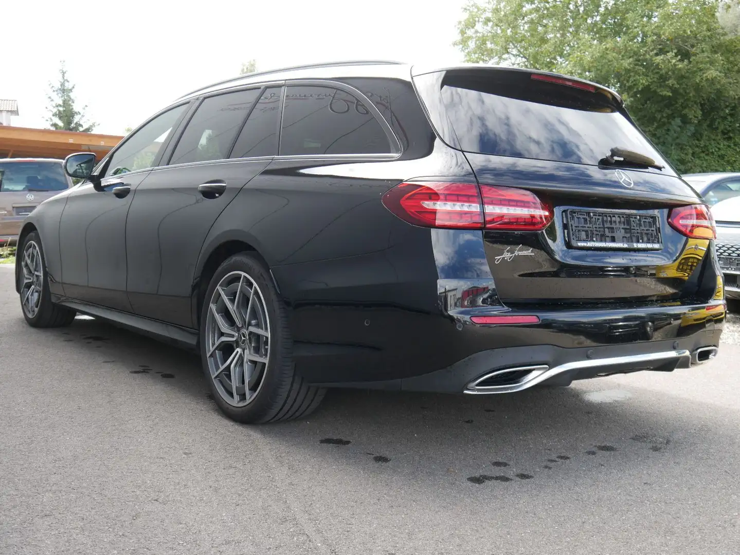 Mercedes-Benz E 400 d T 4Matic AMG-LINE NAVI/LED/RFK/HUP/AHK Schwarz - 2