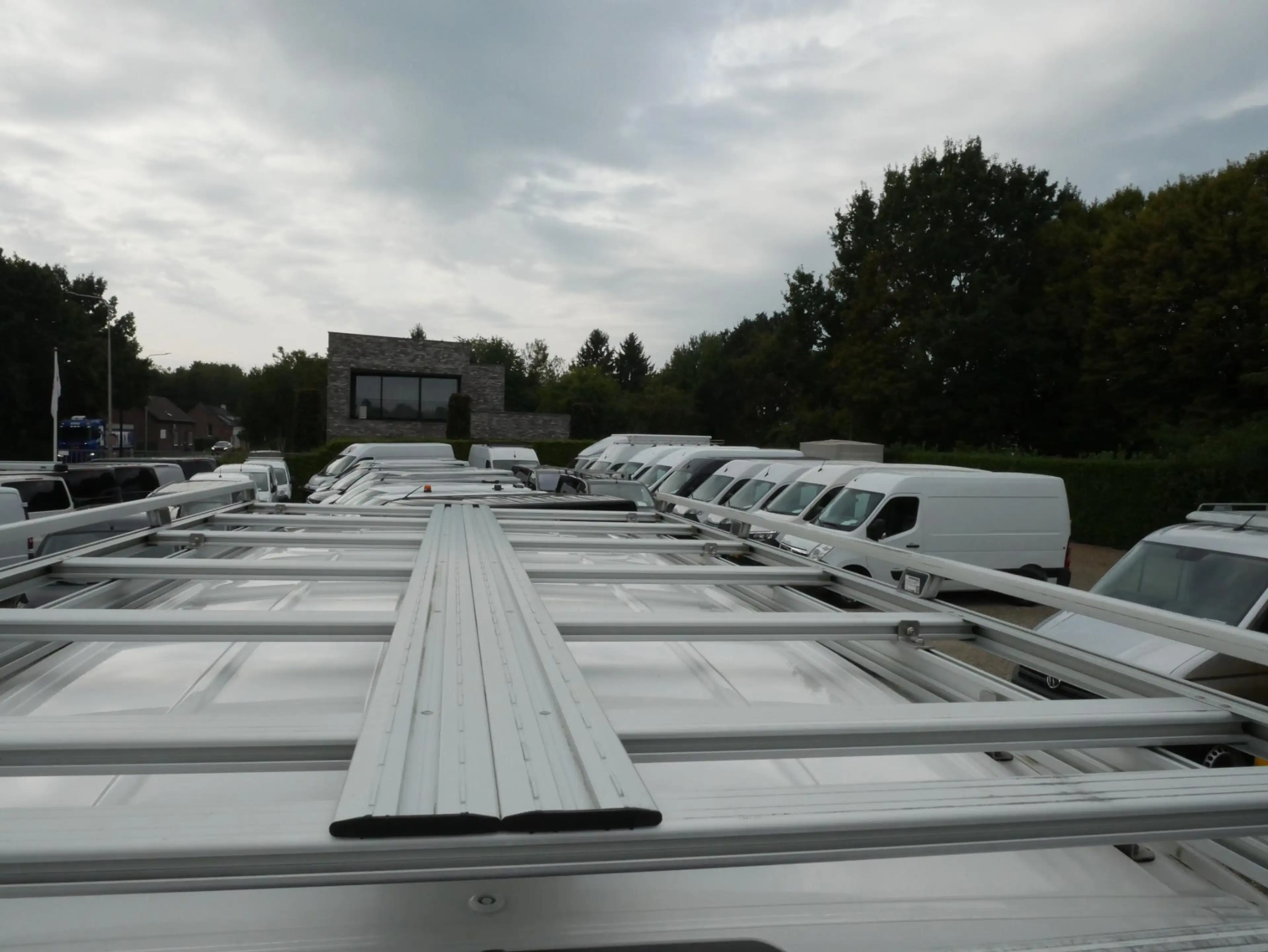 Volkswagen Crafter 2.0 TDI 140PK L3H3 Airco Camera Imperiaal Trekhaak — photo 23