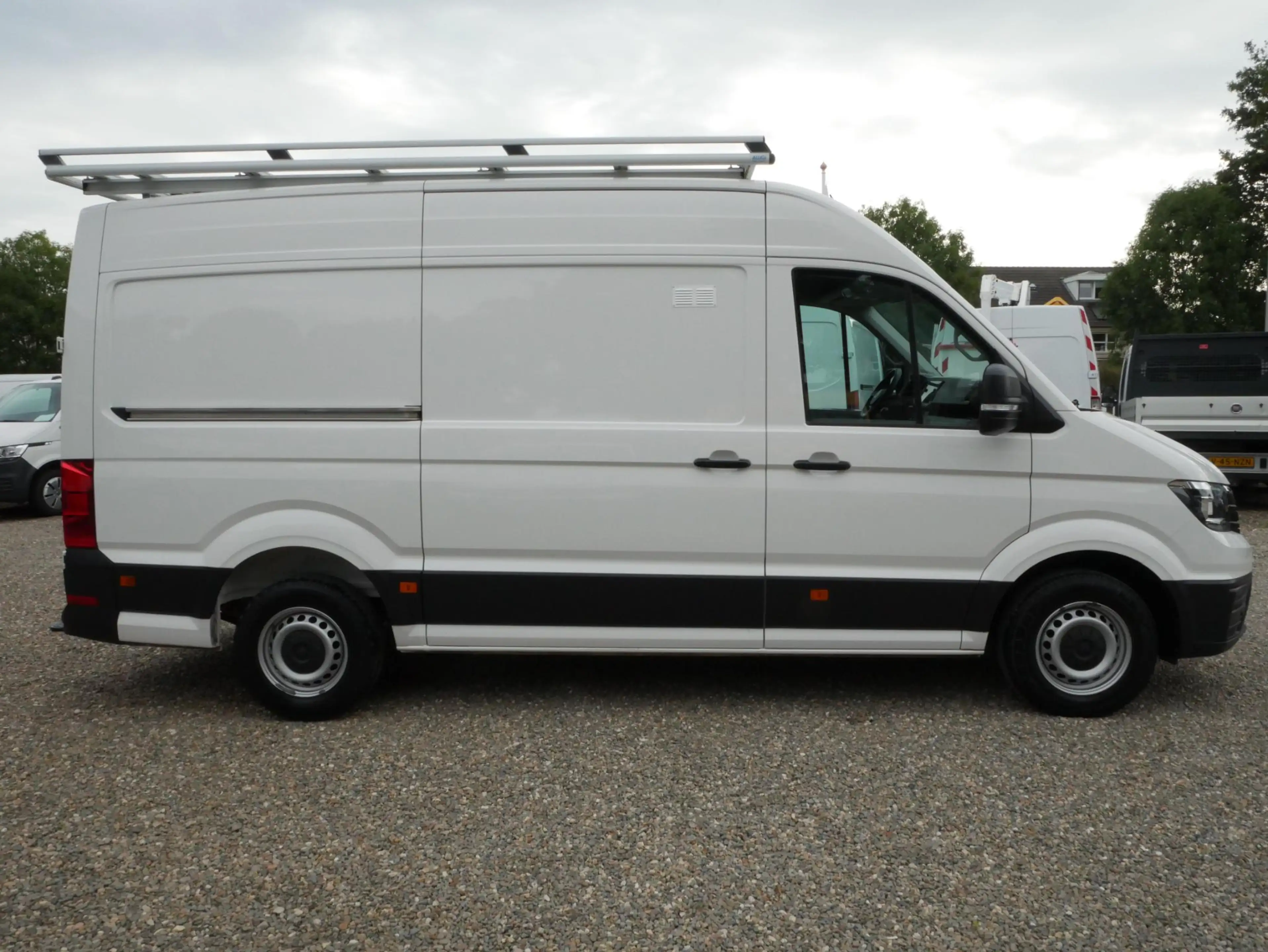 Volkswagen Crafter 2.0 TDI 140PK L3H3 Airco Camera Imperiaal Trekhaak — photo 2