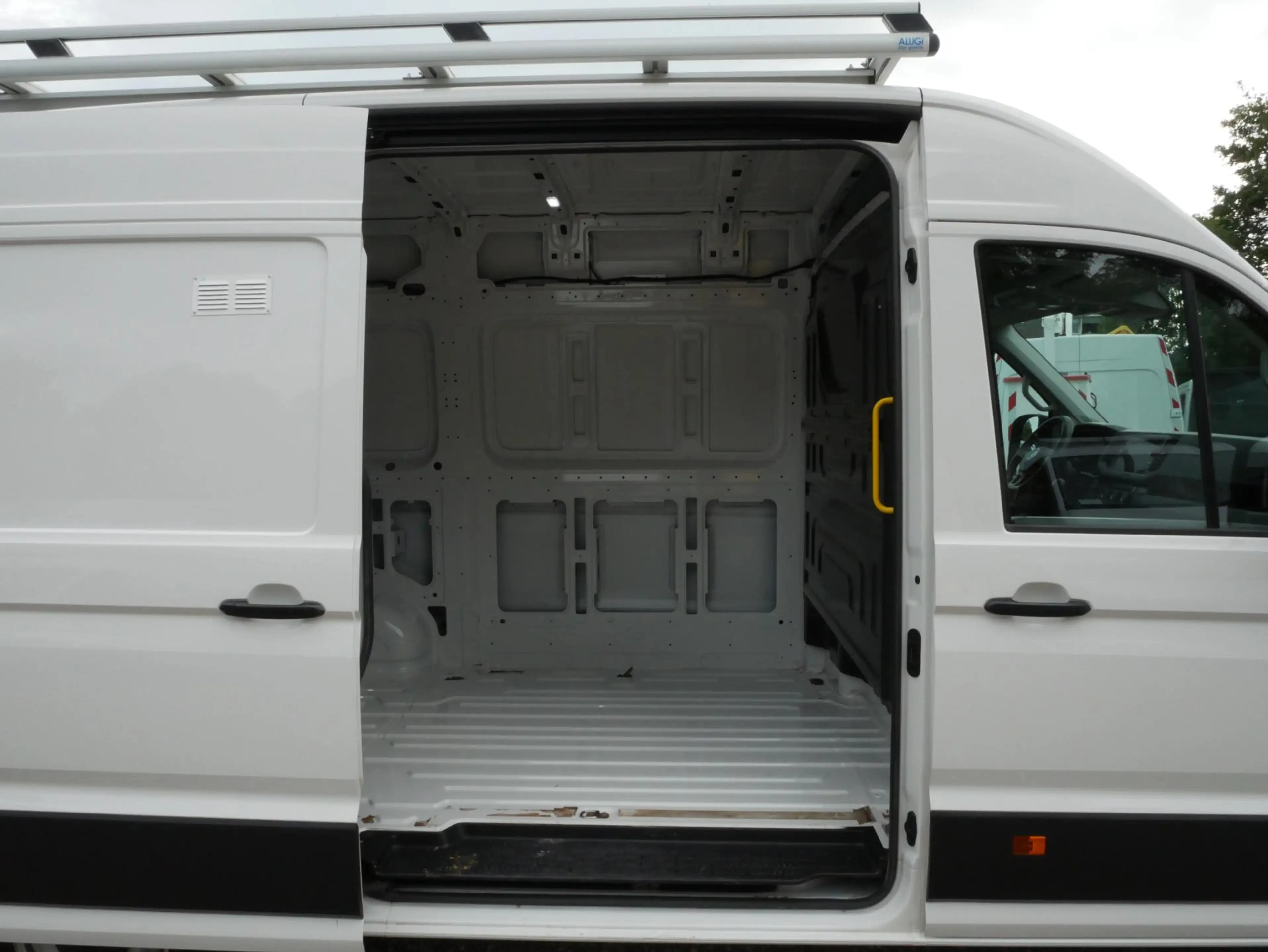 Volkswagen Crafter 2.0 TDI 140PK L3H3 Airco Camera Imperiaal Trekhaak — photo 12