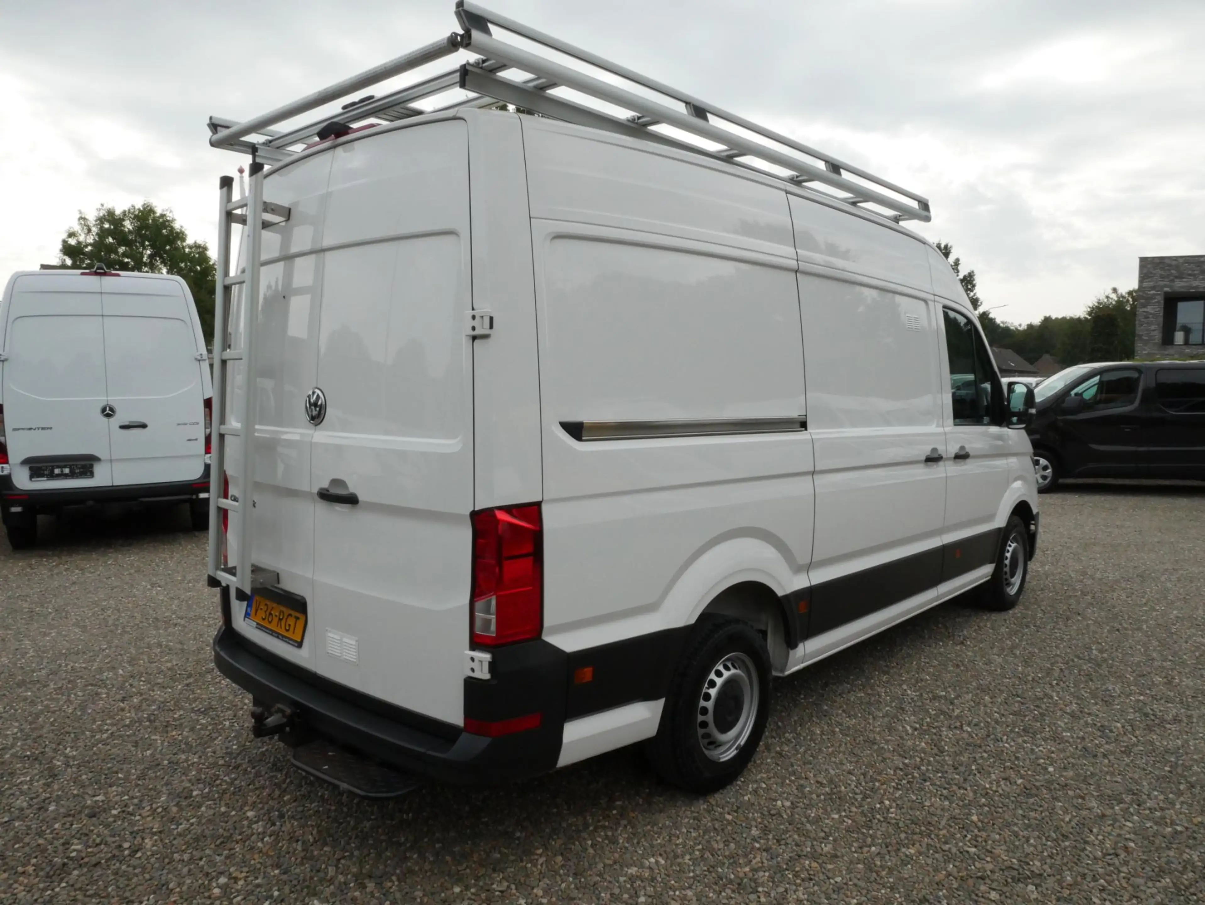 Volkswagen Crafter 2.0 TDI 140PK L3H3 Airco Camera Imperiaal Trekhaak — photo 3