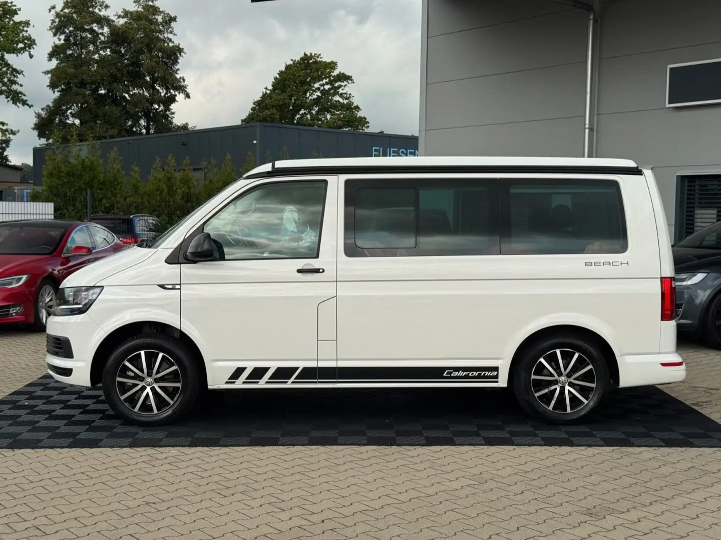 Volkswagen T6 California Beach 4Motion Weiß - 2