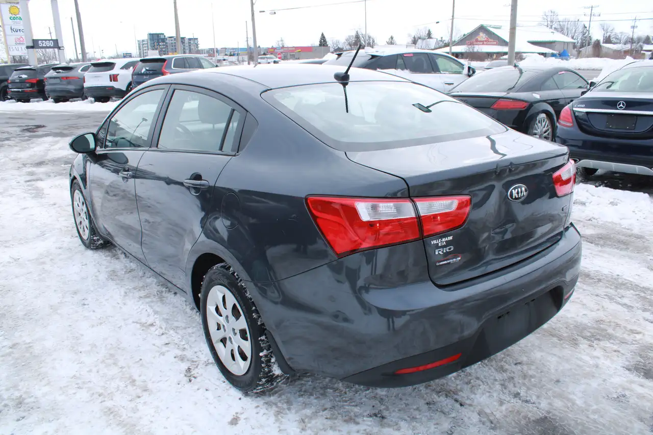 Kia Rio снимка Kia Rio