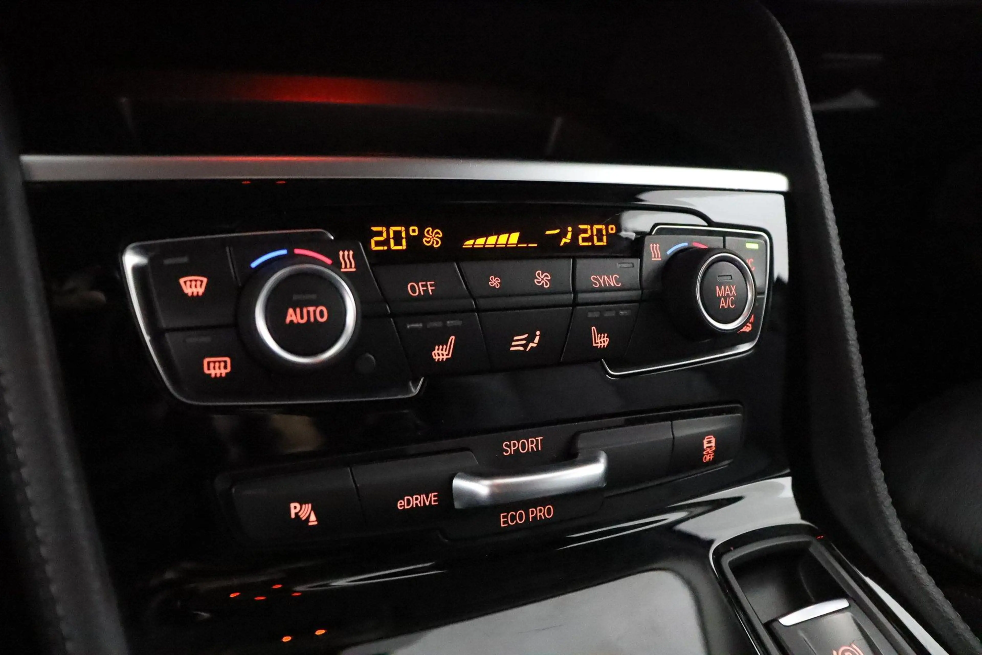 BMW 225 2-serie Active Tourer 225xe iPerformance | Cruise — photo 6