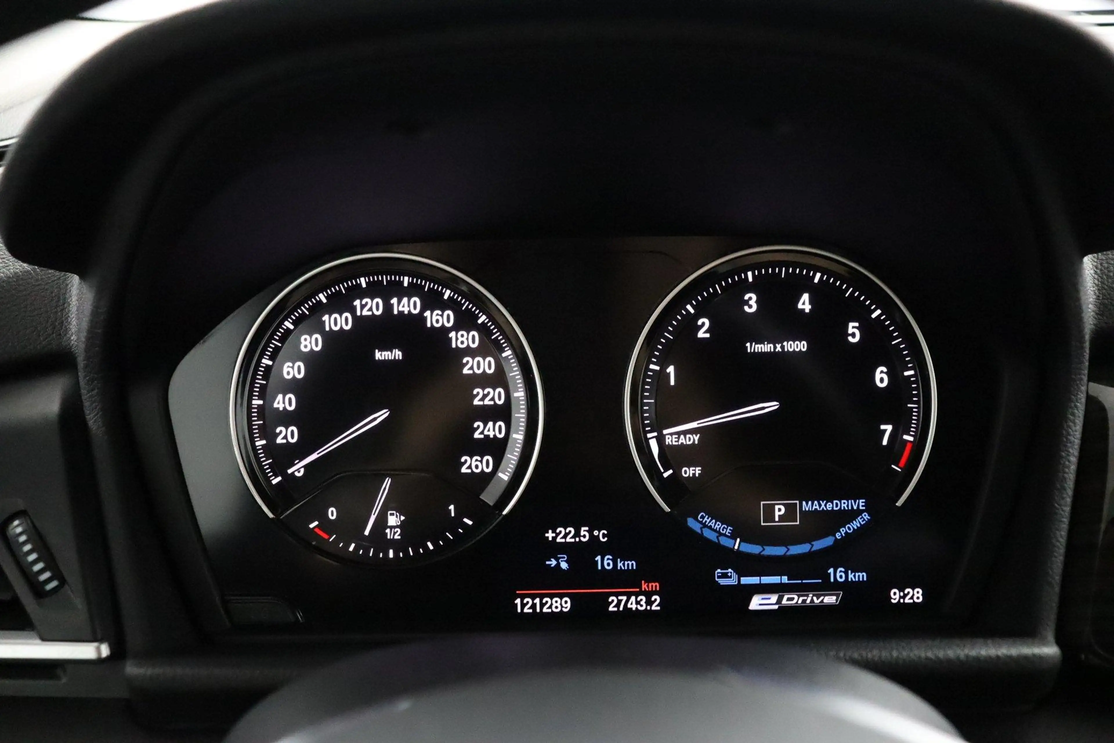 BMW 225 2-serie Active Tourer 225xe iPerformance | Cruise — photo 5