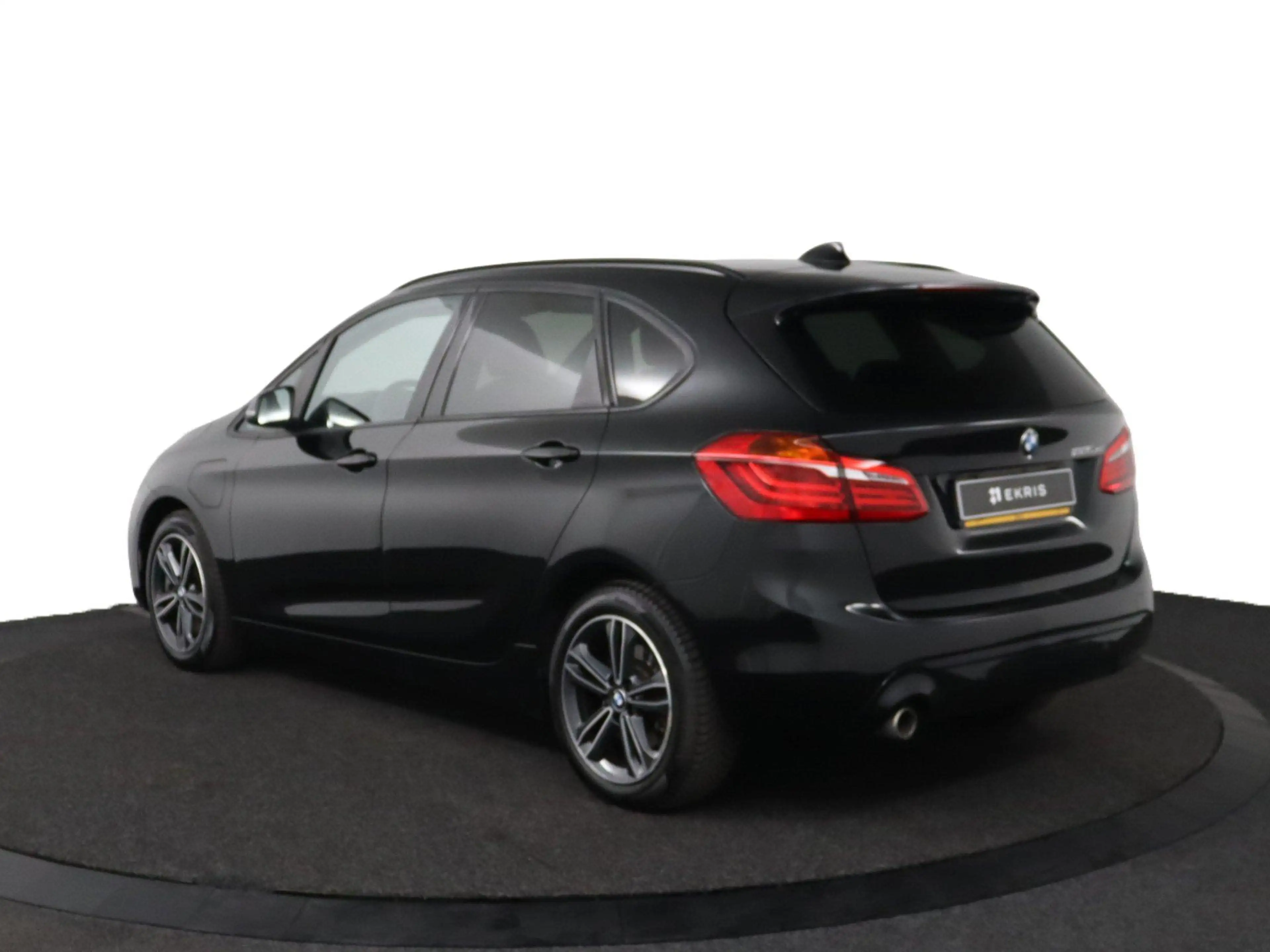 BMW 225 2-serie Active Tourer 225xe iPerformance | Cruise — photo 10