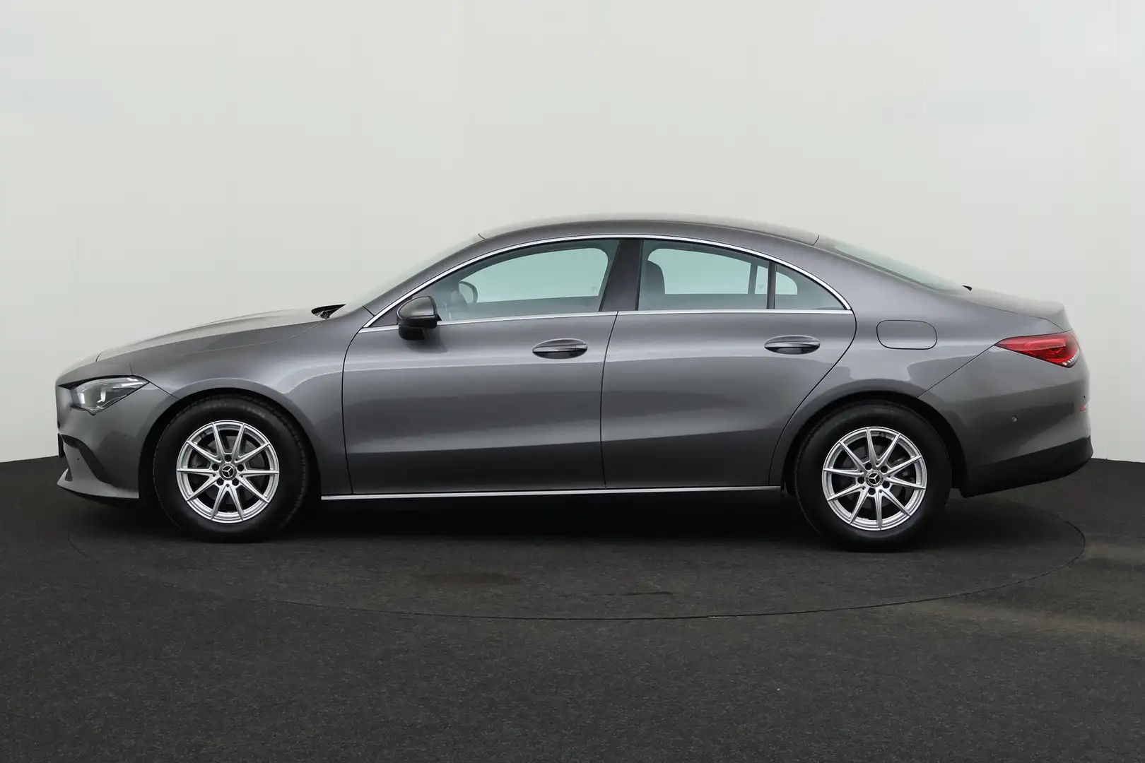 Mercedes-Benz CLA 180 BUS.SOLUTION i  + GPS + CAMERA + PDC + CRUISE + AL - 2