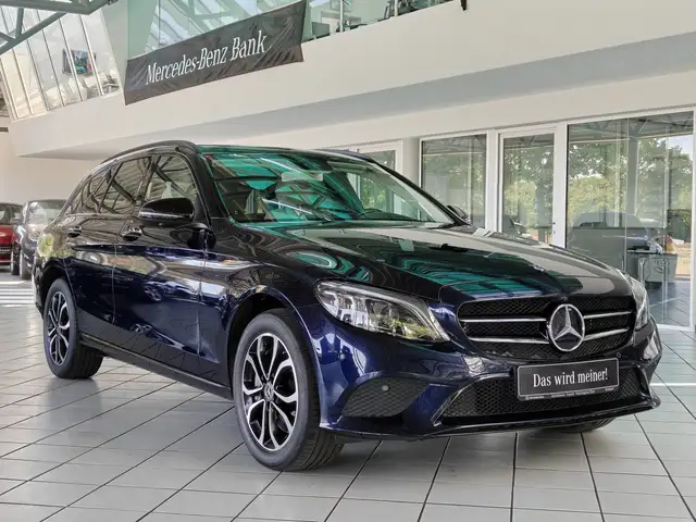 Mercedes-Benz C 400 T Avant. 4M STANDHEIZ+MULTIBEAM+360+COMAND