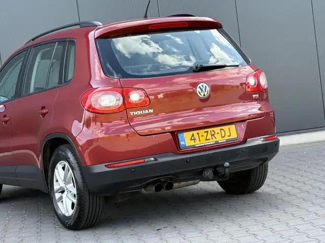 Volkswagen Tiguan view 13