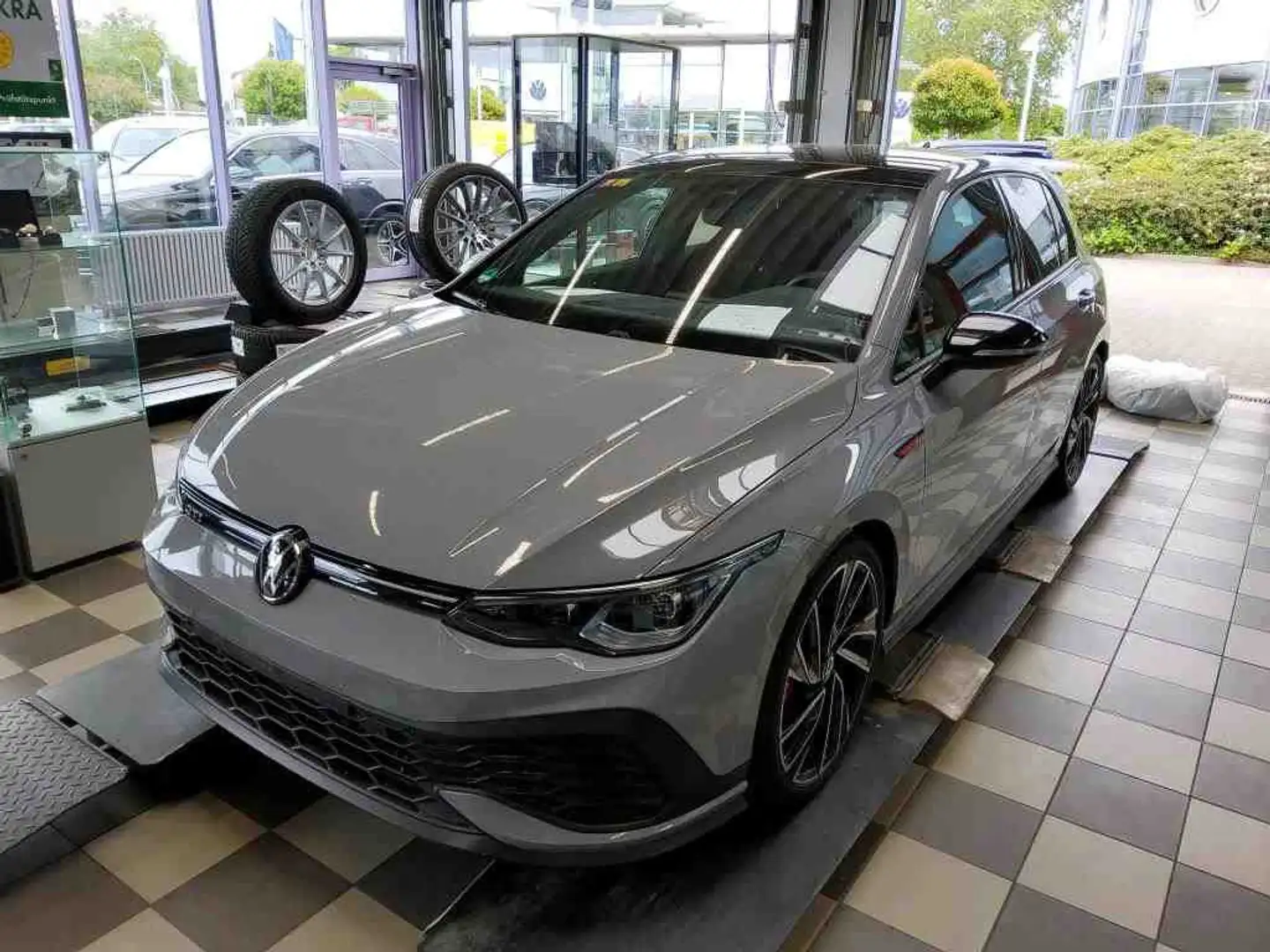 Volkswagen Golf GTI Golf VIII 2.0 TSI DSG GTI CLUBSPORT*BLACK-STYLE* Grau - 2