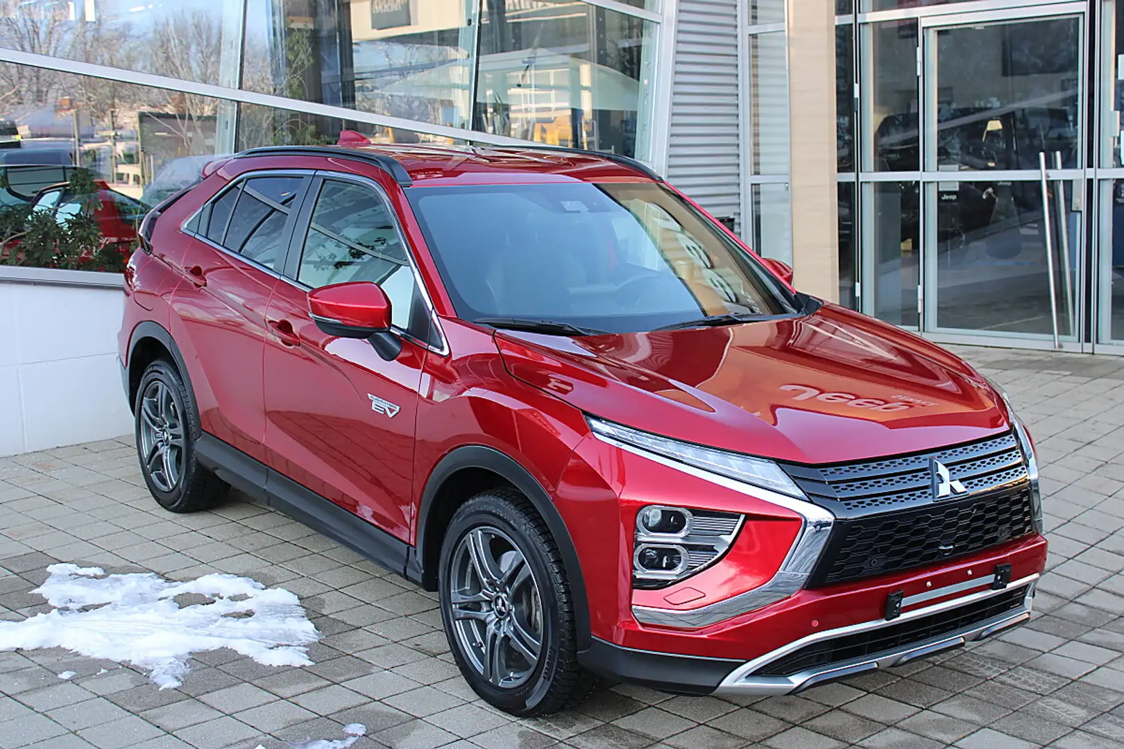Mitsubishi Eclipse Cross 2,4 PHEV 4WD Intense CVT Aut. Rot - 1