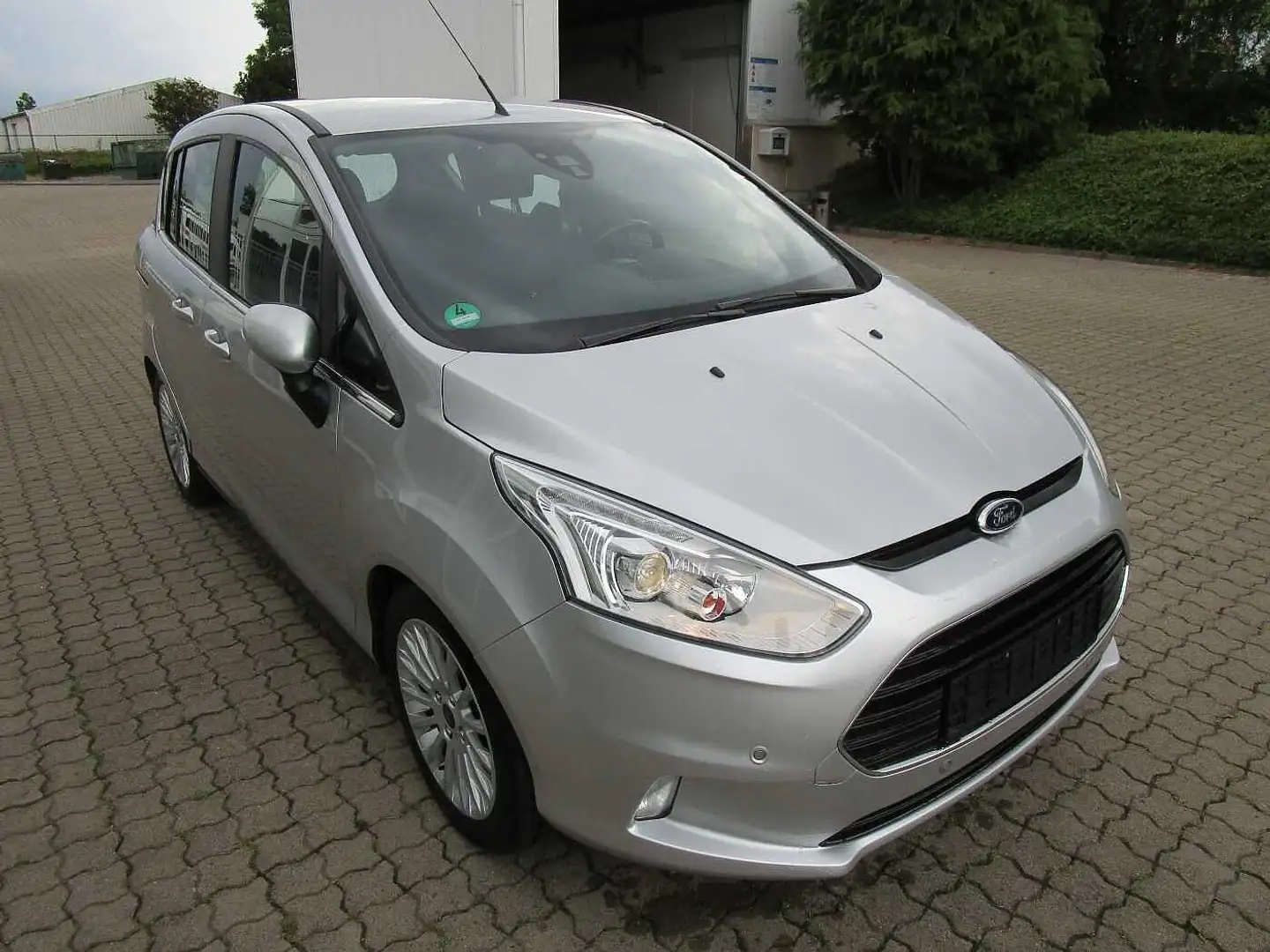 Ford B-Max 1.0 EB Titanium/RFK/SHZ/FSB/PPS/Klimaaut. Argent - 1
