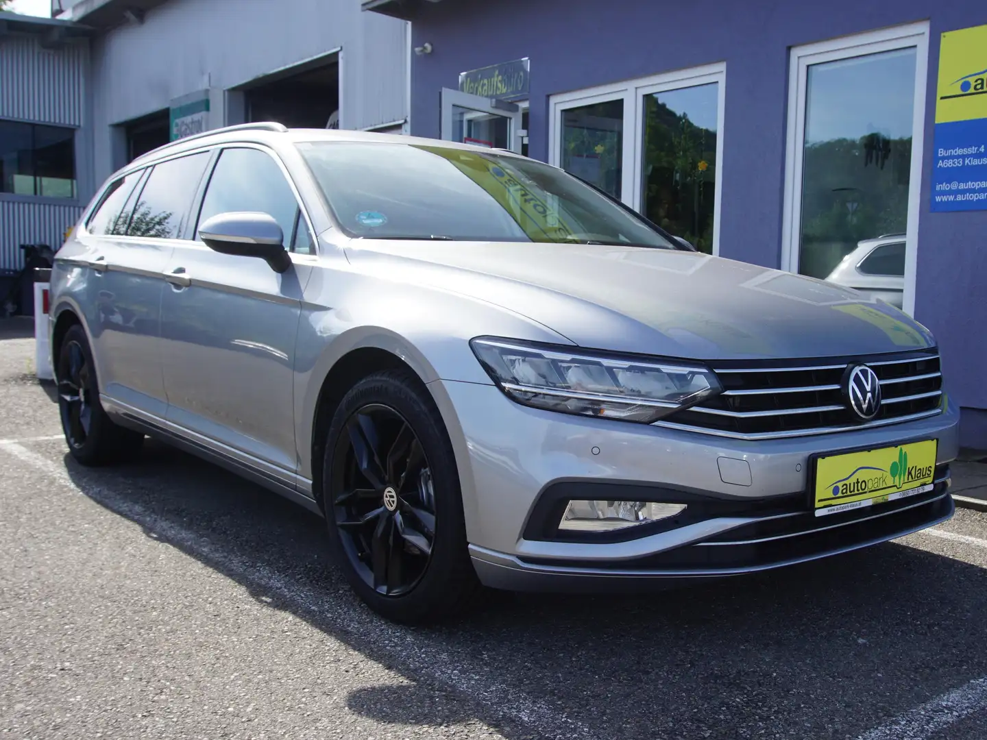 Volkswagen Passat Variant Business Grau - 1