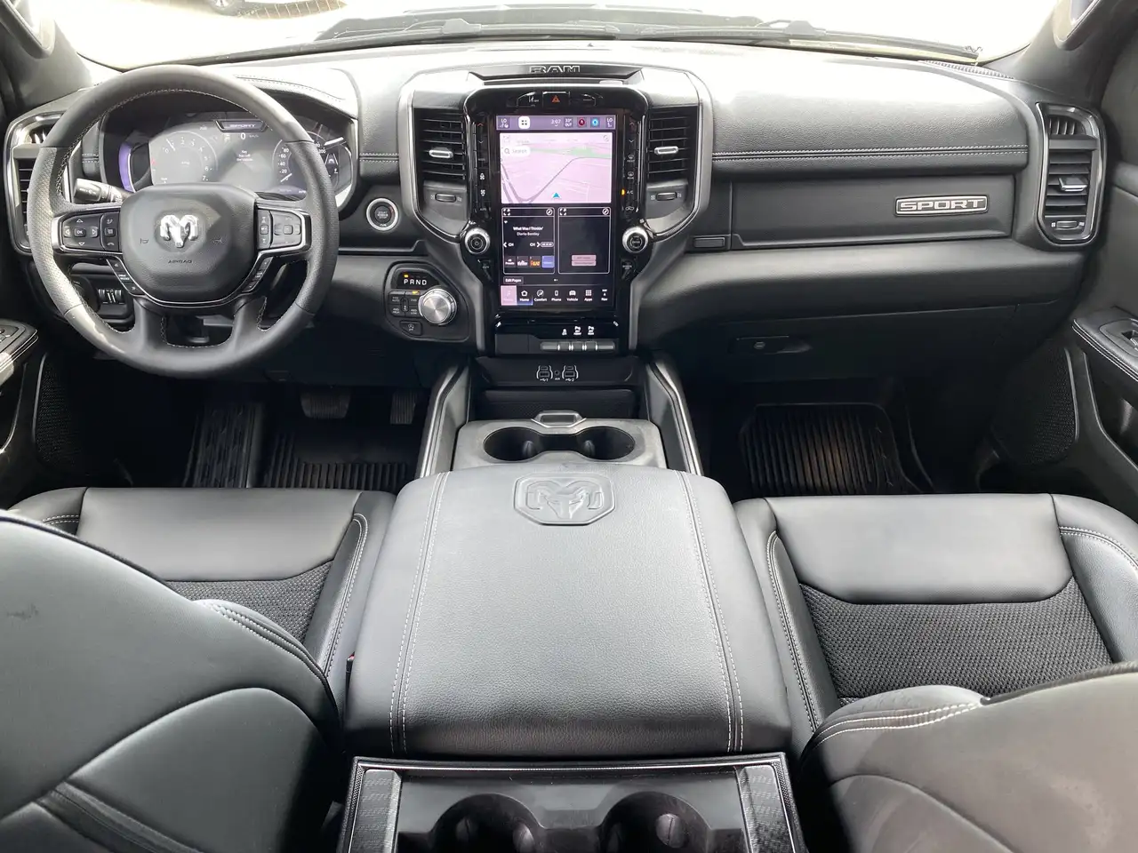 RAM 1500 снимка RAM 1500