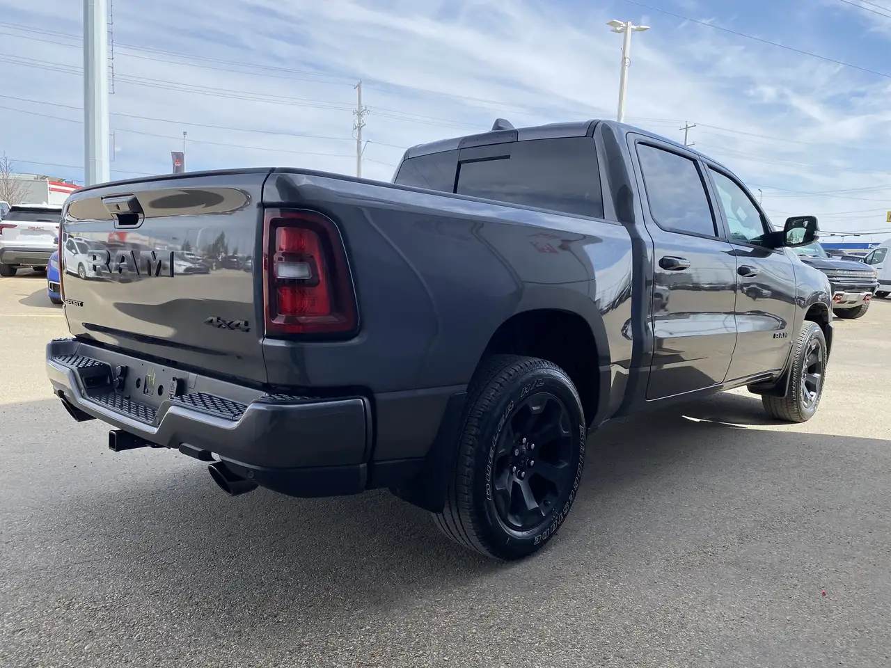 RAM 1500 снимка RAM 1500