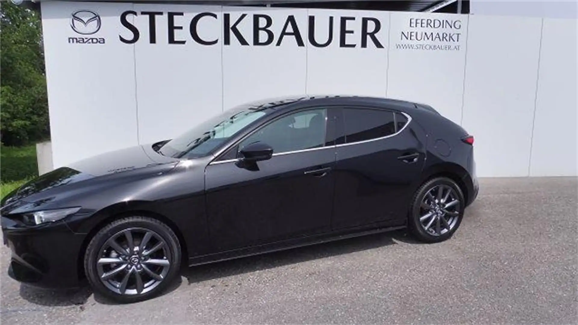 Mazda 3 2024 5HB 2.0L e-SKYACTIV G 122ps 6MT 2WD EXCLUSI Schwarz - 1