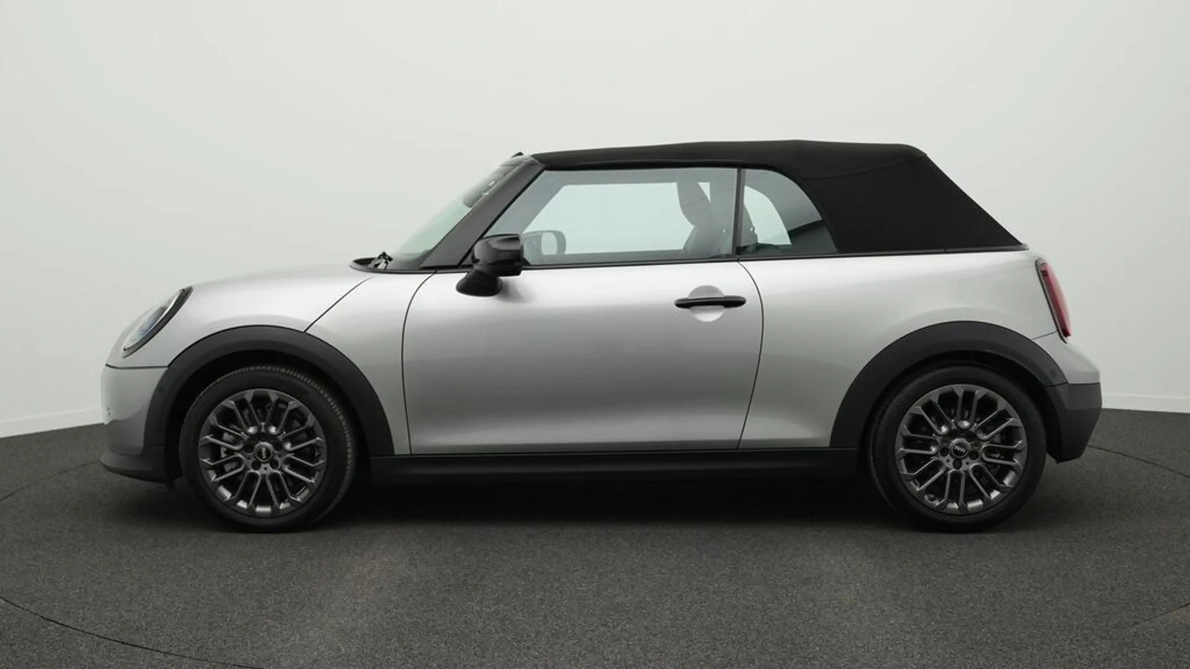 MINI Cooper C Cabrio Classic Trim — photo 3