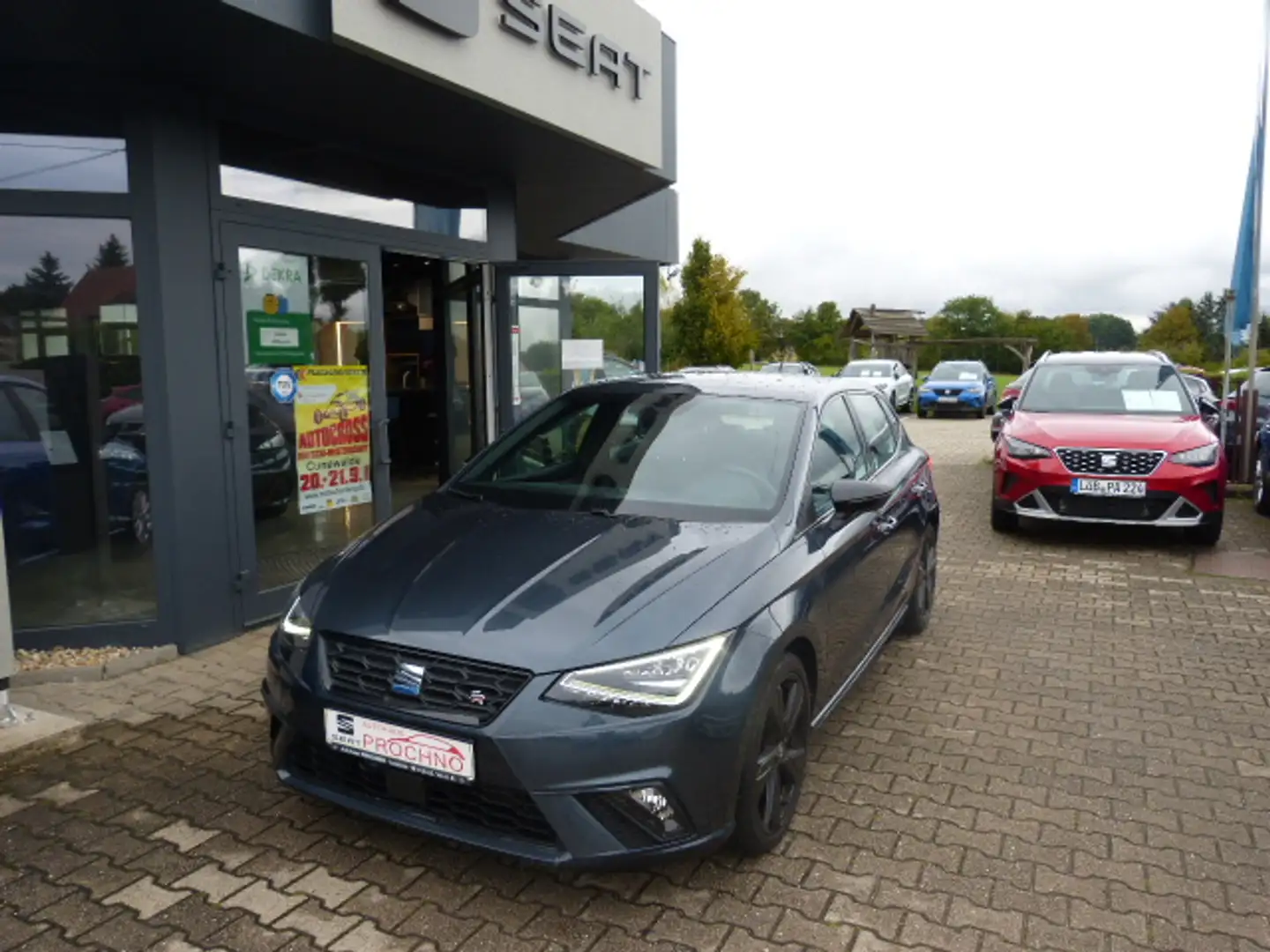 SEAT Ibiza FR Ibiza 1.0 TSI Black Edition 95 PS Gris - 1