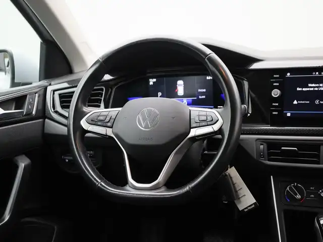 Volkswagen Polo view 10