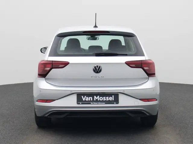 Volkswagen Polo view 5