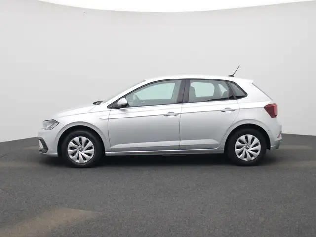 Volkswagen Polo view 4