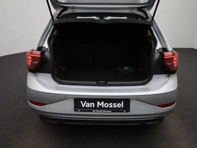 Volkswagen Polo view 13