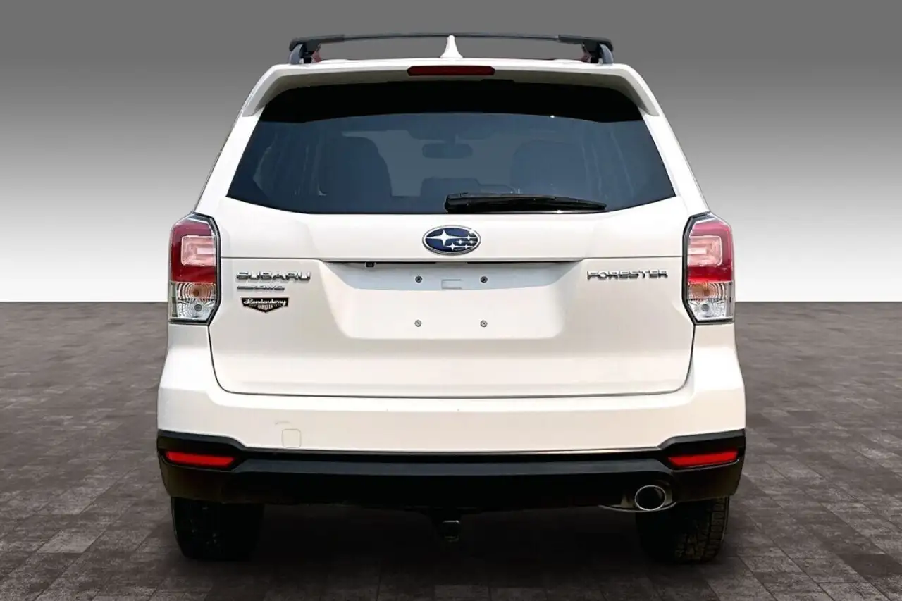 Subaru Forester fotografie Subaru Forester