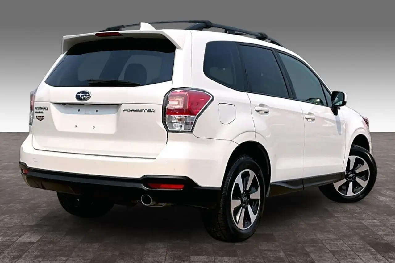 Subaru Forester fotografie Subaru Forester