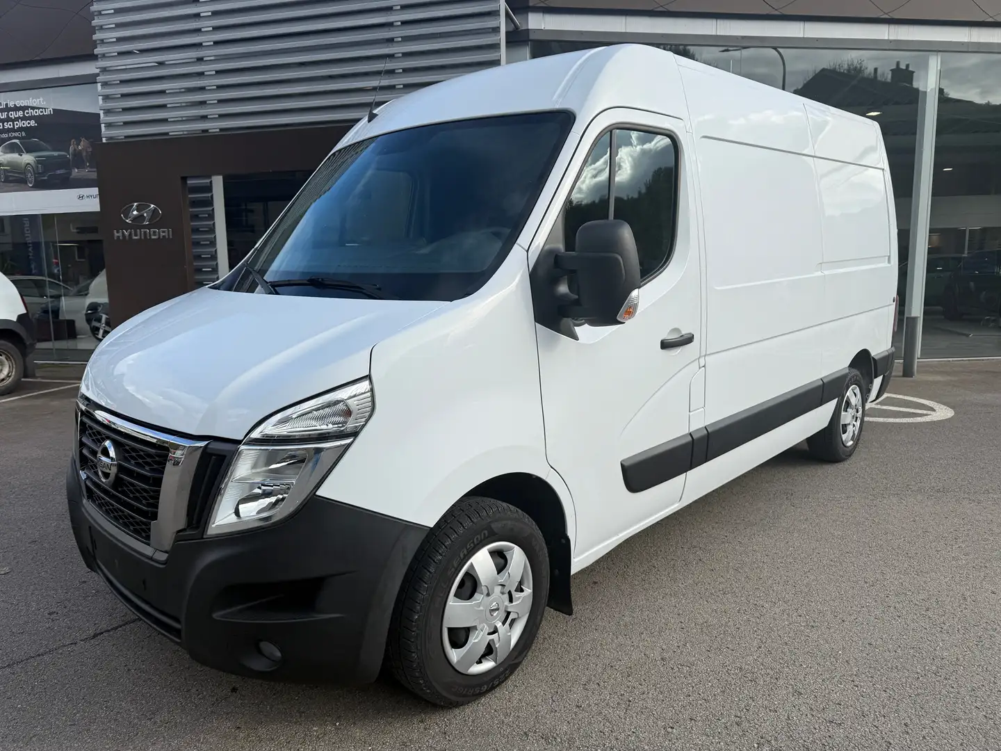 Nissan NV400 2.3 dCi L2H2 *TVA* Wit - 1