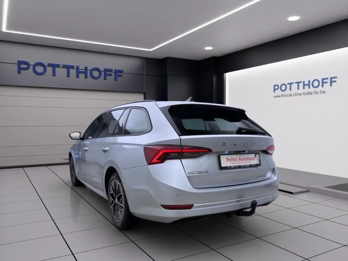 Skoda Octavia Combi 2.0 TDI DSG CLEVER NAVI KAMERA PDC LED Silber - 2