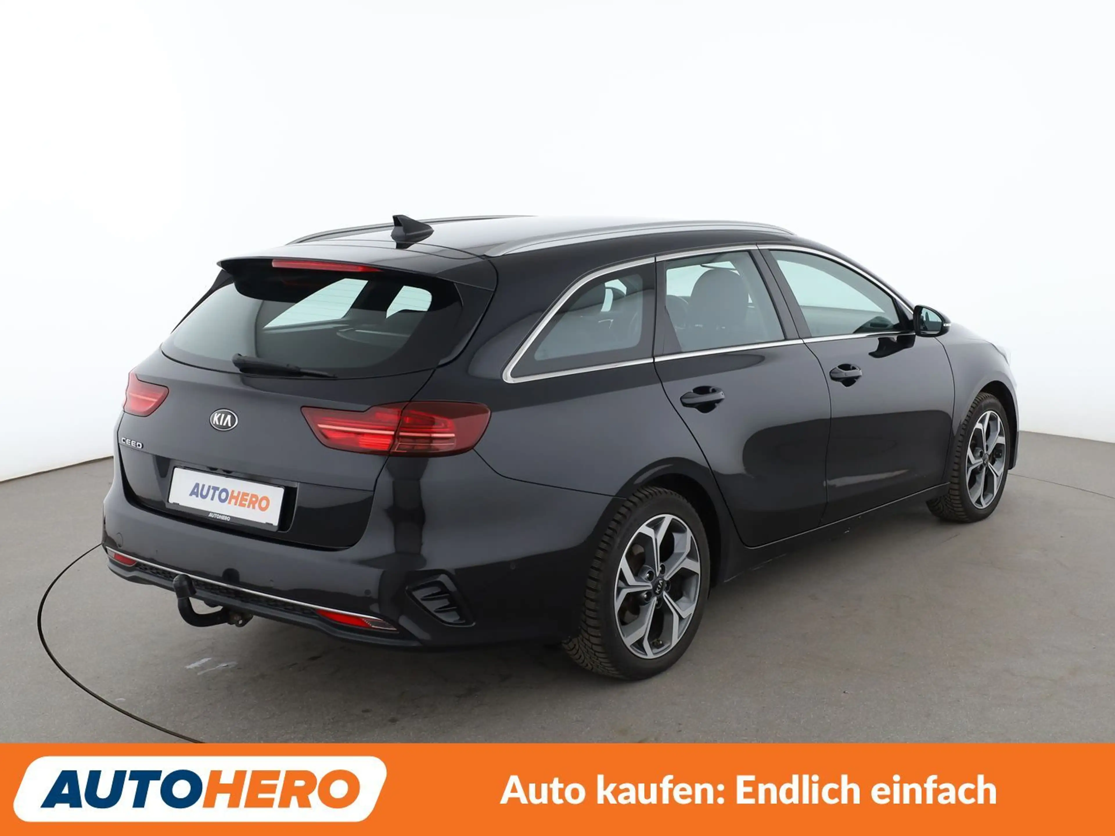 Kia Ceed / cee'd 1.6 CRDi Spirit Aut.*NAVI*ACC*CAM*PDC*SHZ*AHK*ALU* — photo 9