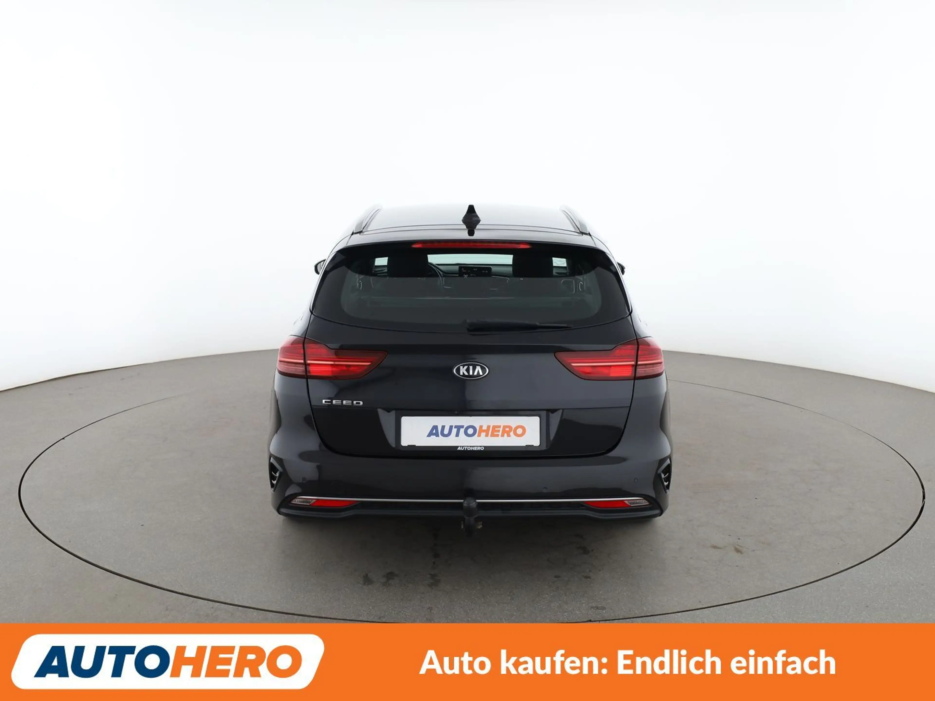 Kia Ceed / cee'd 1.6 CRDi Spirit Aut.*NAVI*ACC*CAM*PDC*SHZ*AHK*ALU* — photo 8