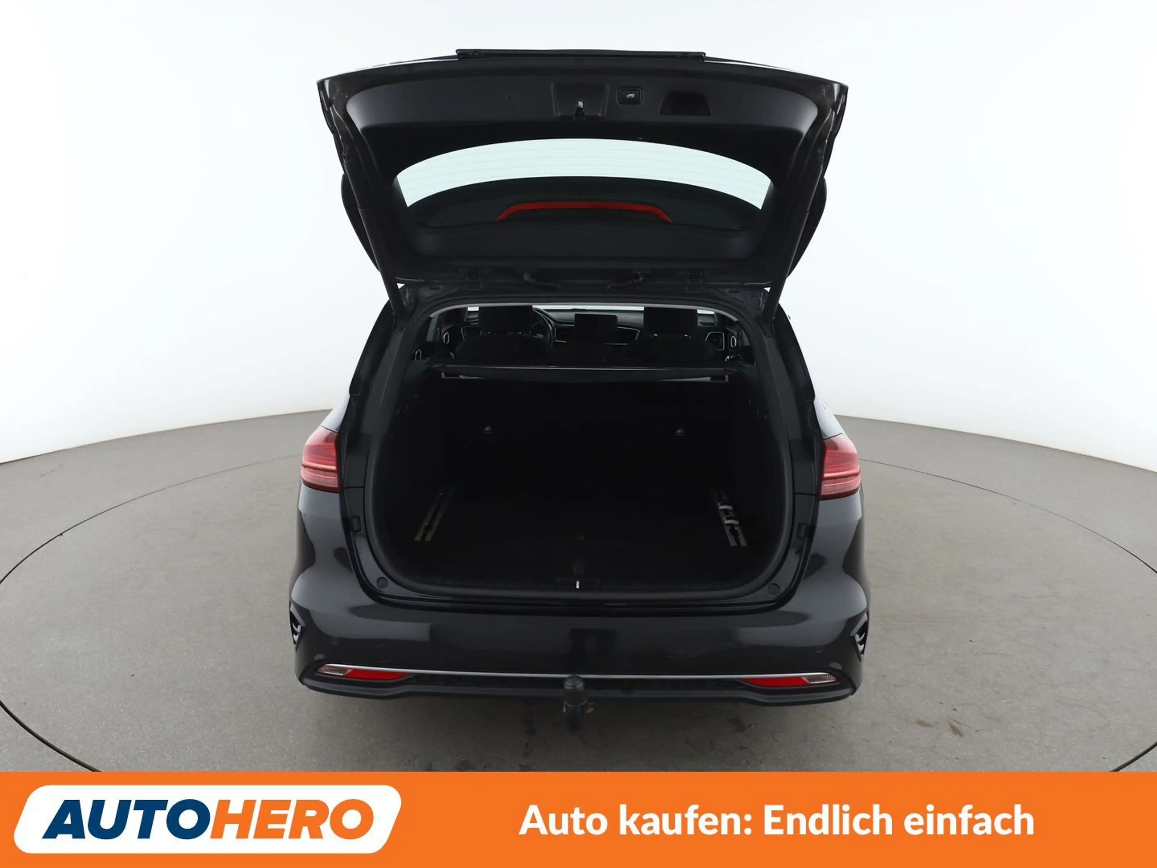 Kia Ceed / cee'd 1.6 CRDi Spirit Aut.*NAVI*ACC*CAM*PDC*SHZ*AHK*ALU* — photo 11