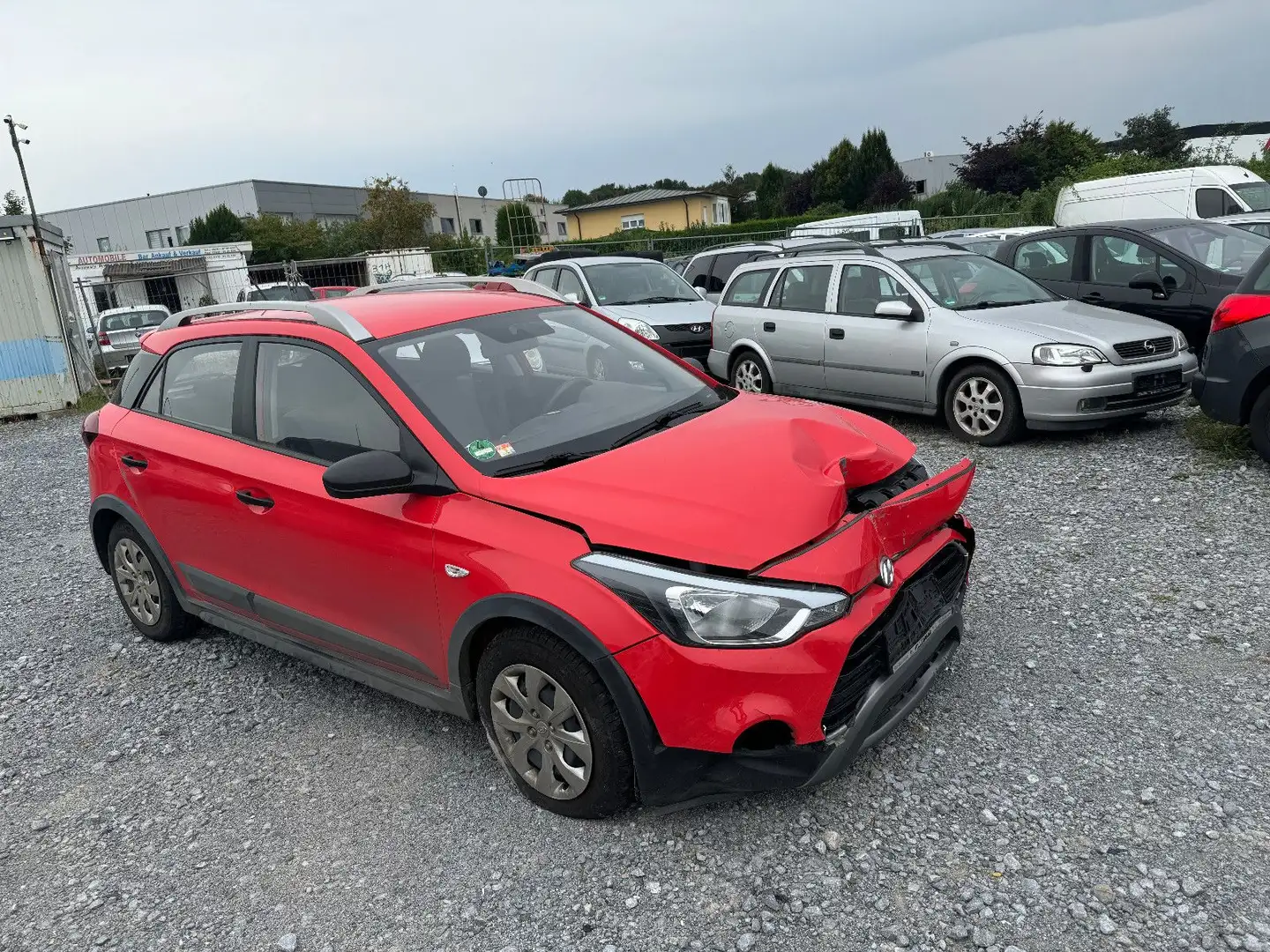 Hyundai i20 Active Pure Rot - 1