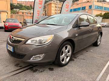 Astra IV 2012 5p 1.7 cdti Cosmo 110cv