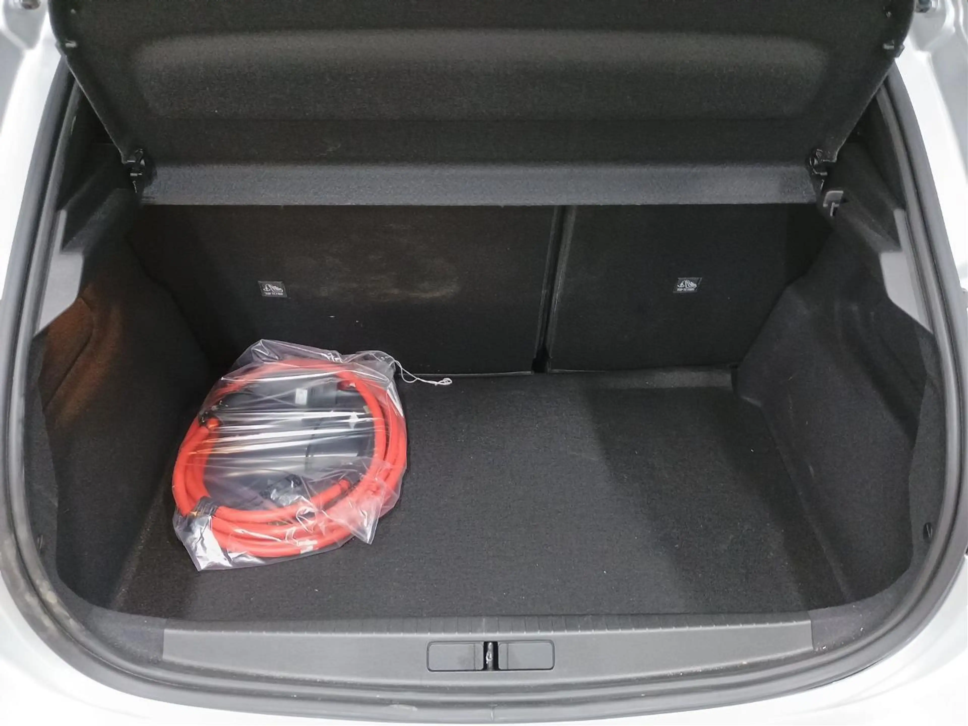 Opel Corsa-e Corsa GS Electric | 3-Phasen | Navi | Wärmepumpe — photo 6