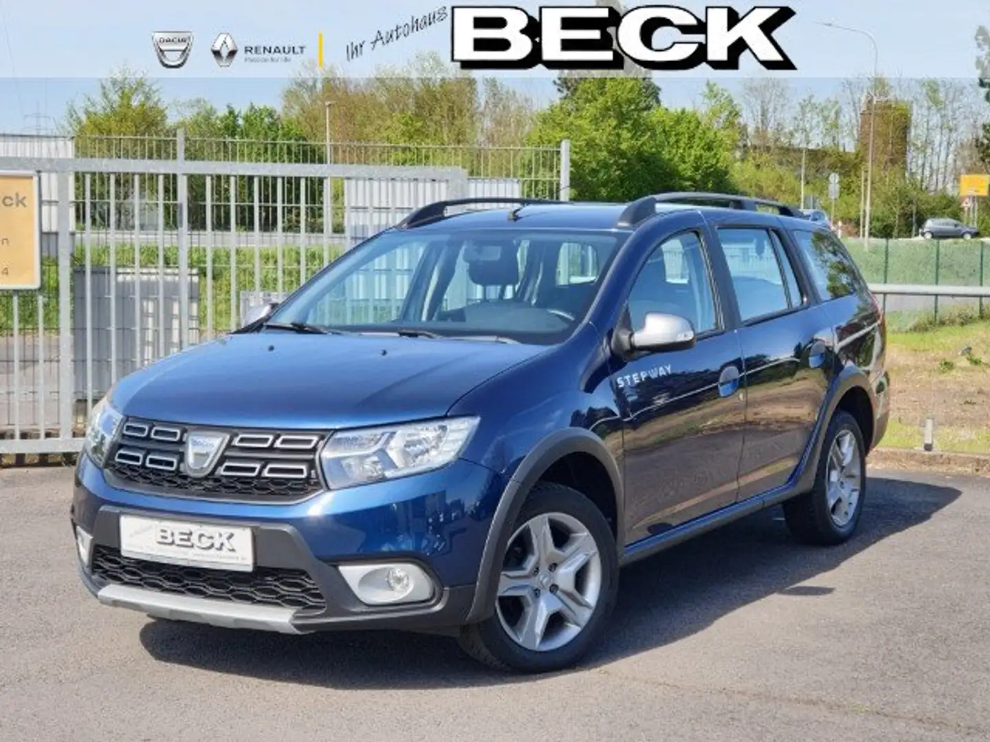Dacia Logan MCV Stepway Prestige TCe 90 Blau - 1