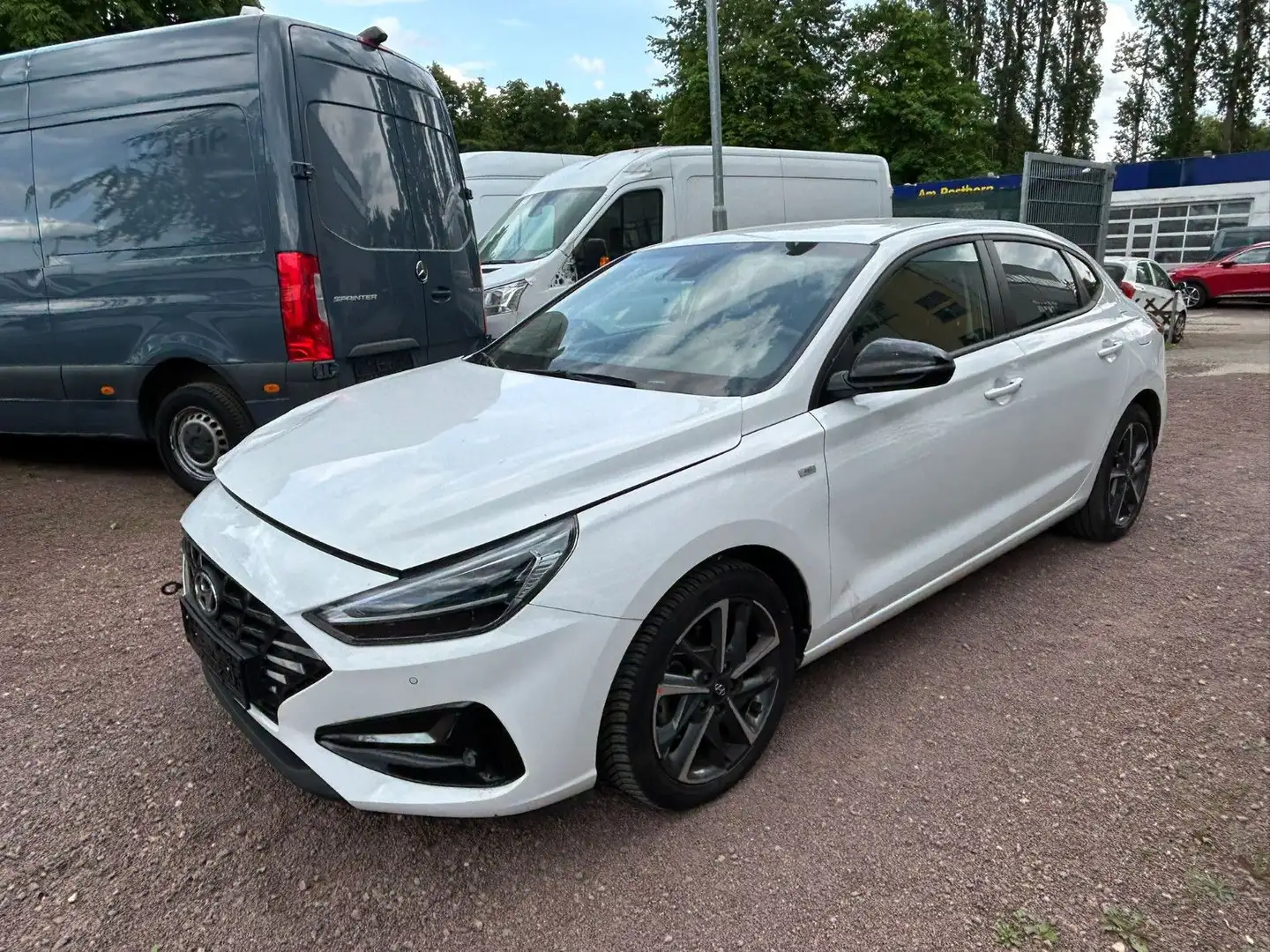 Hyundai i30 Fastback Edition MHEV Mild Hybrid Blanco - 1