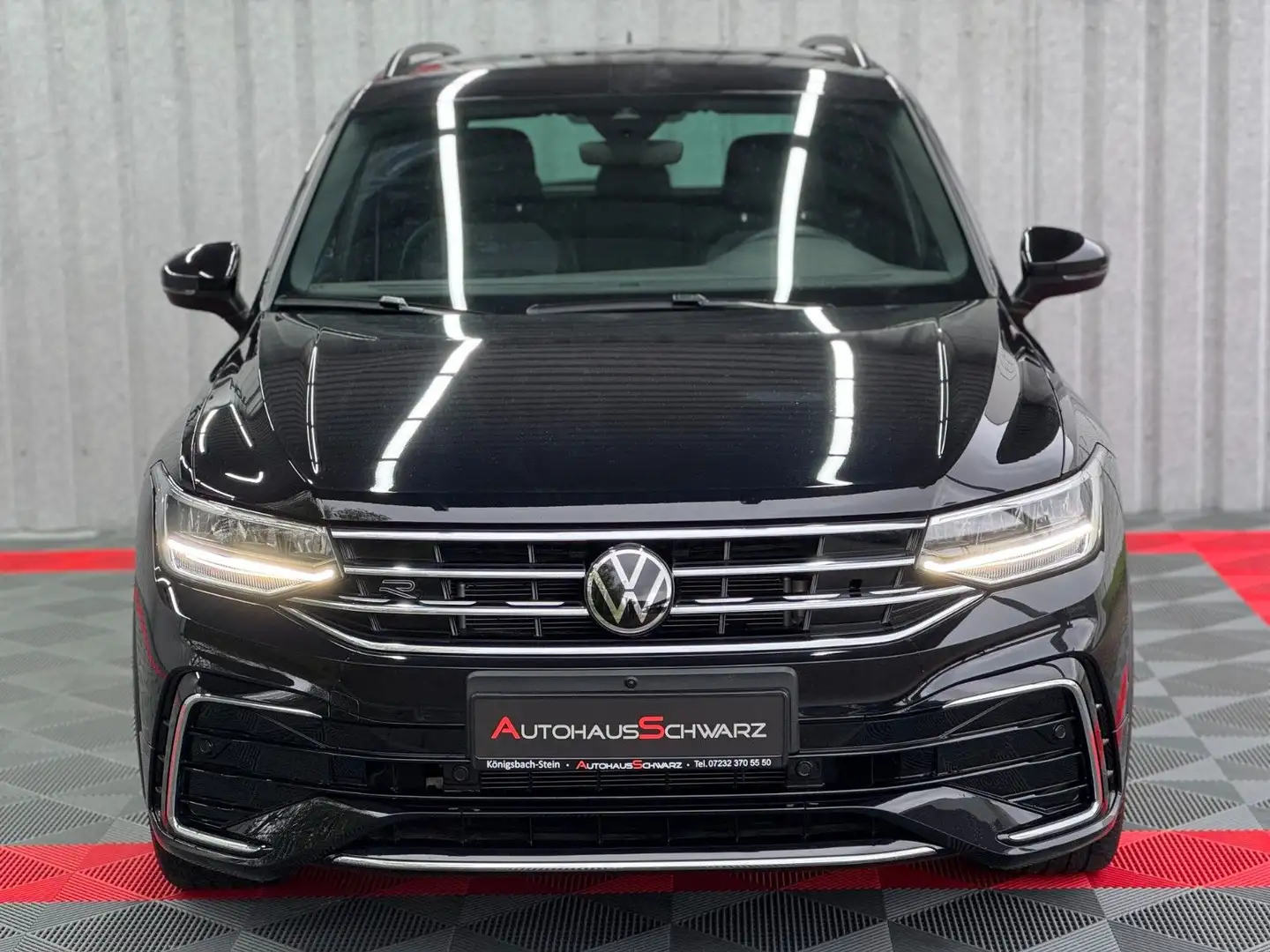Volkswagen Tiguan R-Line DSG  VirtCock AHK ACC 360 Led 19` Negro - 2