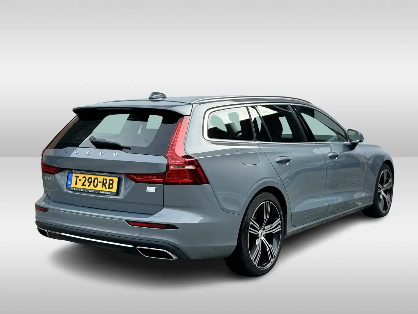 Volvo V60 2.0 T8 Recharge AWD Inscription Park Assist Pack Gris - 2