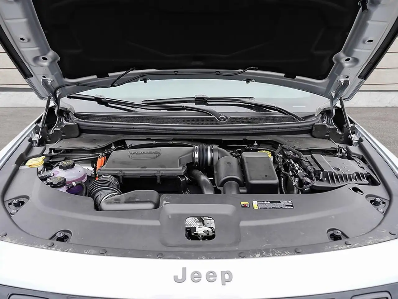 Jeep Cherokee снимка Jeep Cherokee