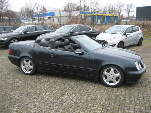 Mercedes-Benz CLK 230 CLK-Klasse Cabrio AMG Felgen Kompressor Avantgarde
