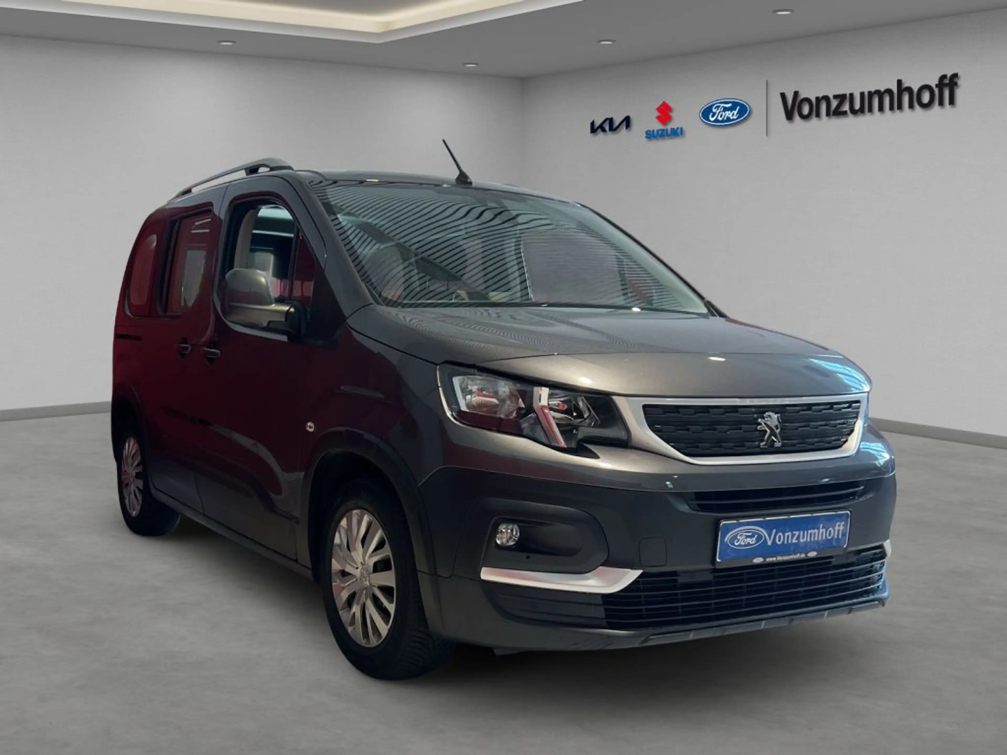 Peugeot Rifter BlueHDI 130 L1 EAT8 Active — photo 2