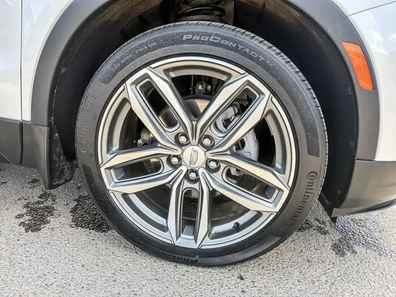 Cadillac XT4 снимка Cadillac XT4
