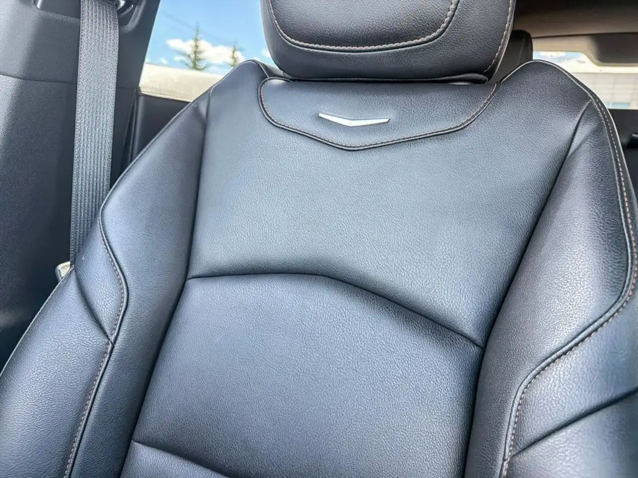 Cadillac XT4 снимка Cadillac XT4