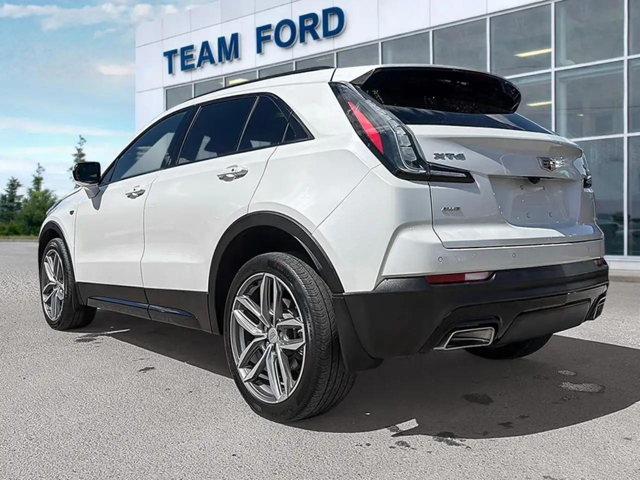 Cadillac XT4 снимка Cadillac XT4