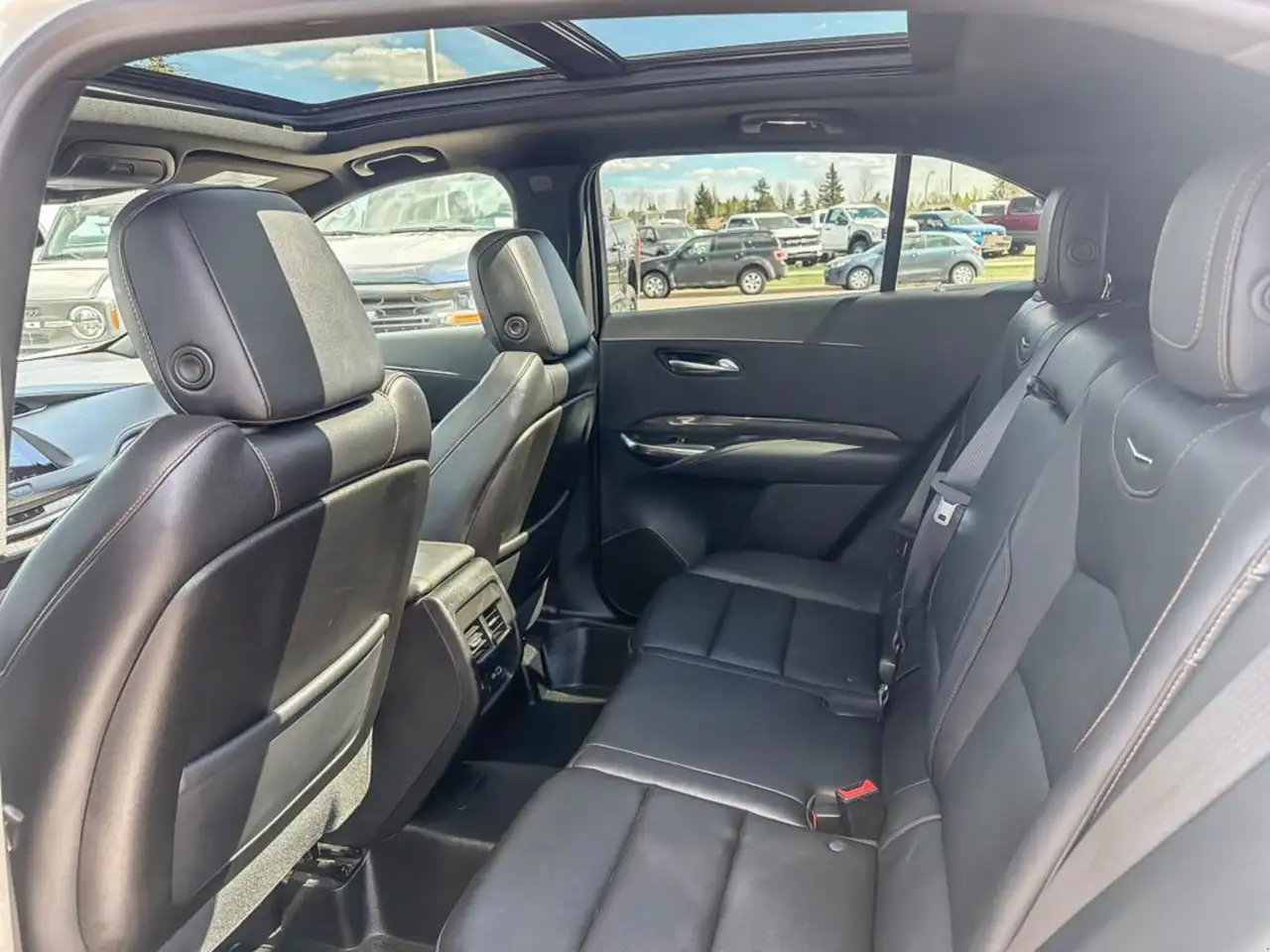 Cadillac XT4 снимка Cadillac XT4