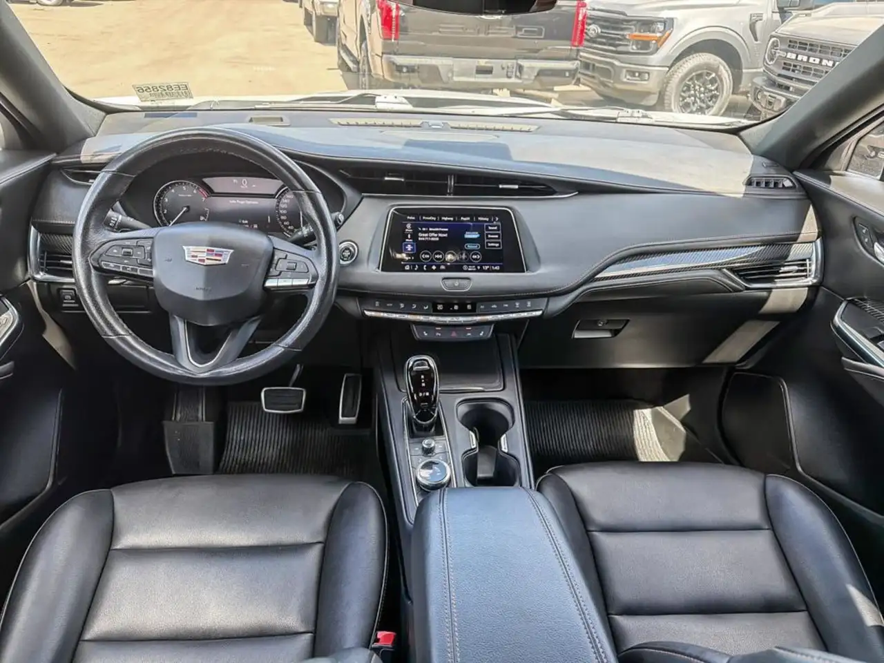 Cadillac XT4 снимка Cadillac XT4